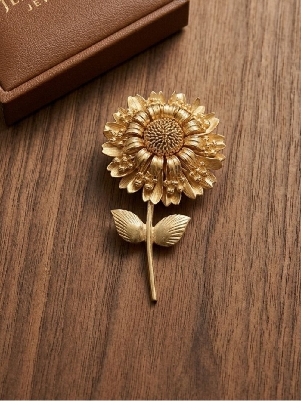 Vintage Gold Sunflower Brooch 0814 - Picture 2 of 5